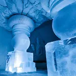 Hotel Arctic Snowhotel & Glass Igloos 3*