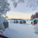 Arctic Snowhotel & Glass Igloos Hotel 3*