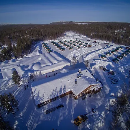 Arctic Snowhotel & Glass Igloos シニータ