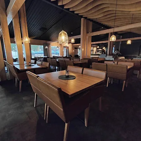 Arctic Snowhotel & Glass Igloos Ξενοδοχείο Sinettä