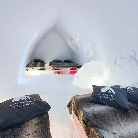 Arctic Snowhotel & Glass Igloos 3*