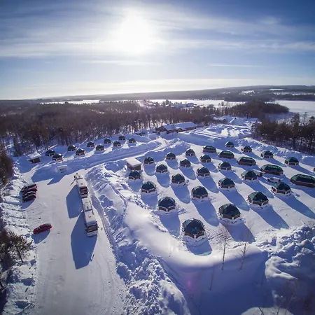 ホテル Arctic Snowhotel & Glass Igloos