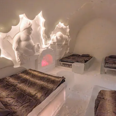 Arctic Snowhotel & Glass Igloos Hotel 3*