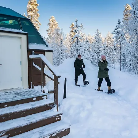 Arctic Snowhotel & Glass Igloos 3* シニータ