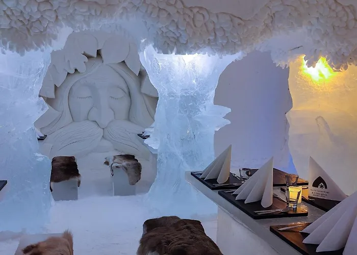 Hotel Arctic Snowhotel & Glass Igloos Sinettä