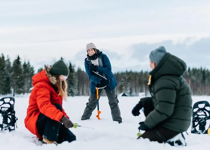 Arctic Snowhotel & Glass Igloos 3*
