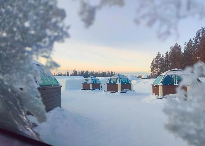 Arctic Snowhotel & Glass Igloos Hotel 3*