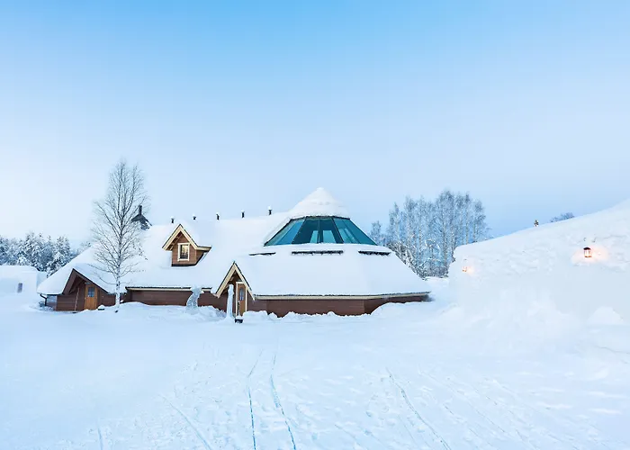 Hotel Arctic Snowhotel & Glass Igloos Sinettä
