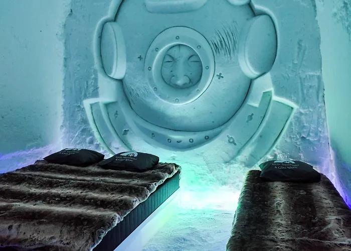 Arctic Snowhotel & Glass Igloos 3*