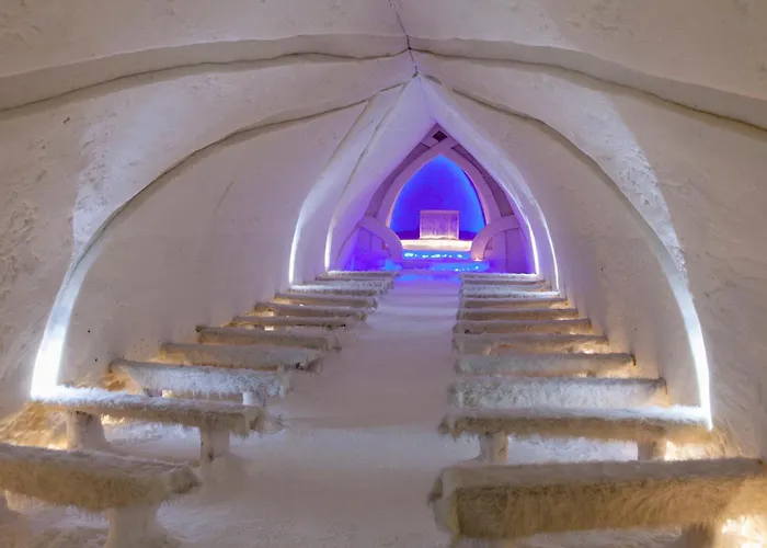 Arctic Snowhotel & Glass Igloos فندق 3*